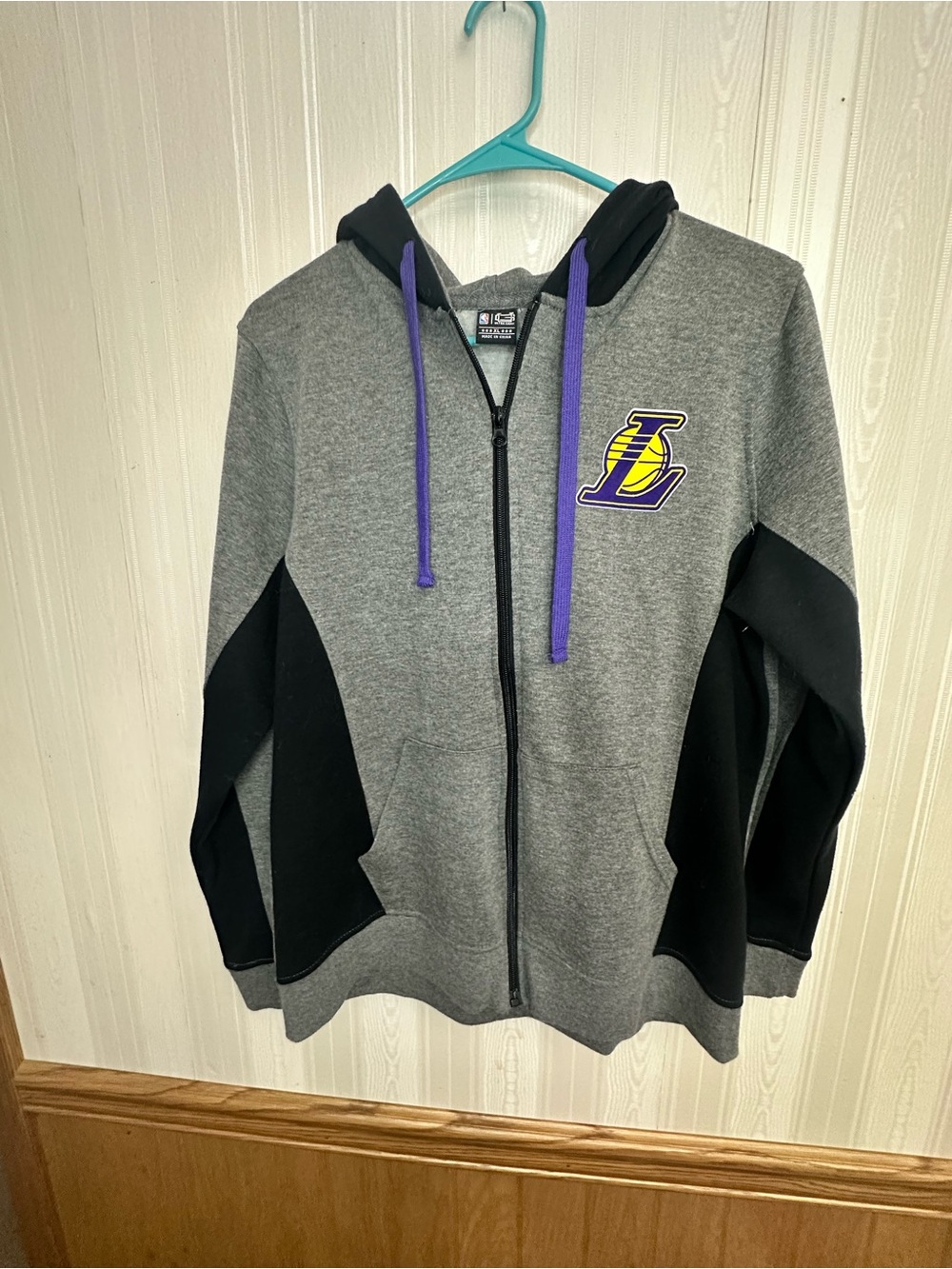 NBA Grey Ultra Game Hoodie with Black Tag Detailing